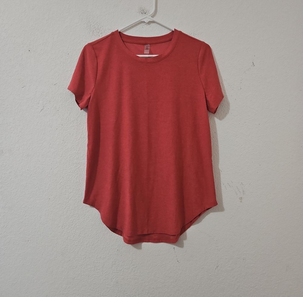 Beyond Yoga Featherweight On The Down Low Tee Size Small - Picture 2 of 5